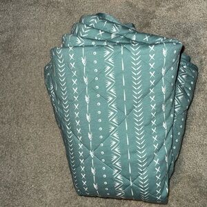 Green Patterned Cooling Blanket